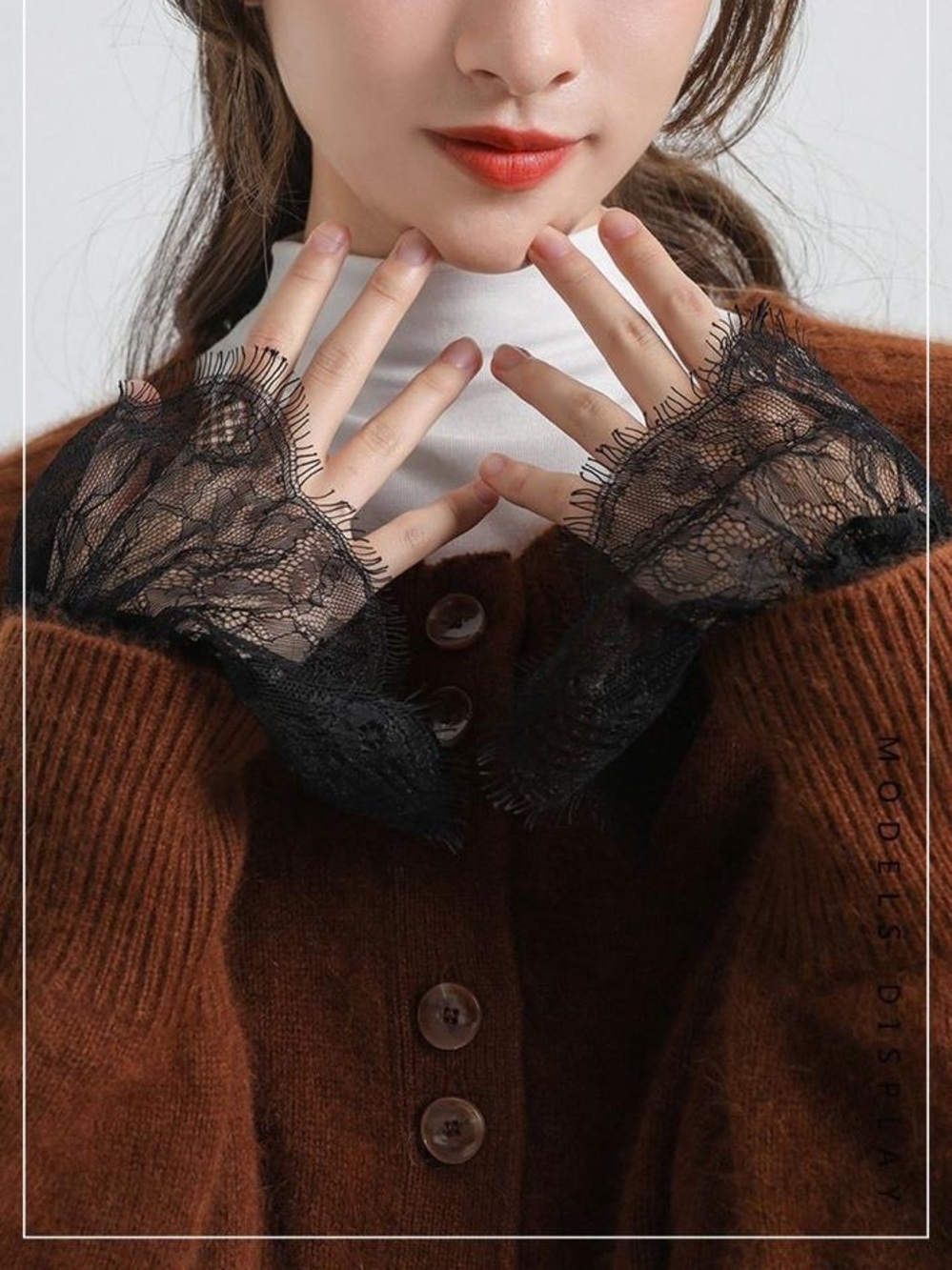Black Lace Fingerless Wrist Gloves - Elegant Women's Accessory
